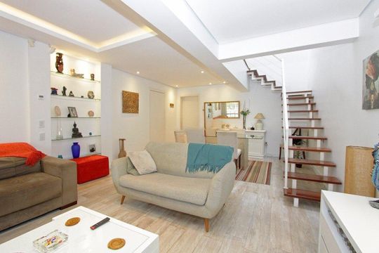 Sala de casa para alugar com 4 quartos, 510m² em Boa Vista, Porto Alegre