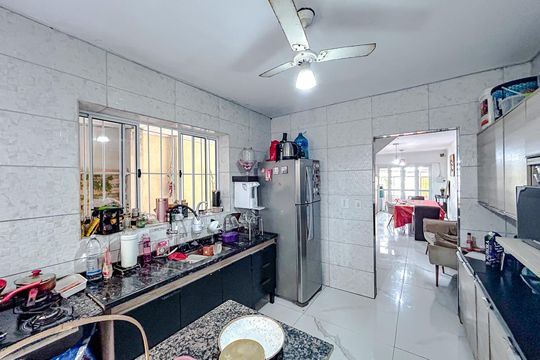 Cozinha de casa à venda com 3 quartos, 240m² em Vila Bertioga, São Paulo