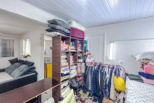 Casa 2 - Quarto de casa à venda com 3 quartos, 240m² em Vila Bertioga, São Paulo