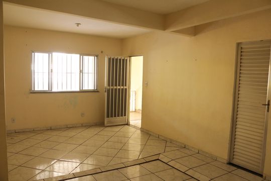 sala de casa para alugar com 2 quartos, 60m² em Vila Sacra Família, Nova Iguaçu
