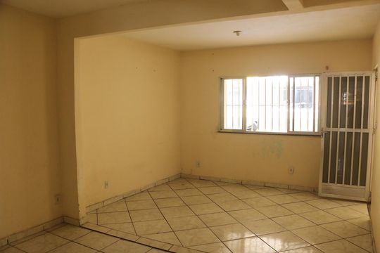 sala de casa para alugar com 2 quartos, 60m² em Vila Sacra Família, Nova Iguaçu