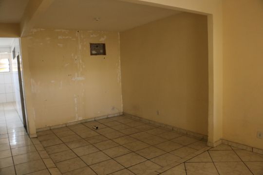 sala de casa para alugar com 2 quartos, 60m² em Vila Sacra Família, Nova Iguaçu