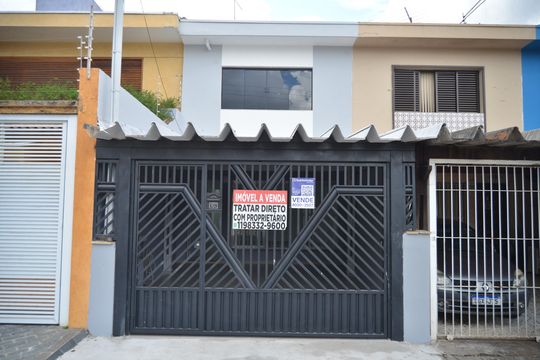 Fachada de casa à venda com 3 quartos, 168m² em Jardim Bela Vista, Santo André