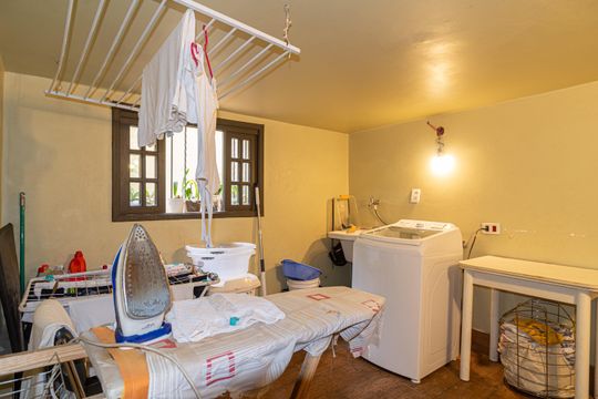 Área de Serviço de casa para alugar com 4 quartos, 230m² em Bela Vista, São Paulo