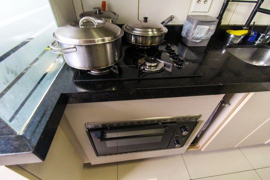 Cozinha de apartamento à venda com 2 quartos, 47m² em Vila Carmosina, São Paulo