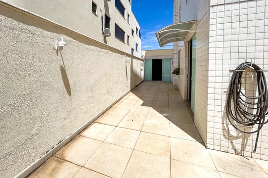 Apartamento à venda com 3 quartos, 300m² em Castelo, Belo Horizonte