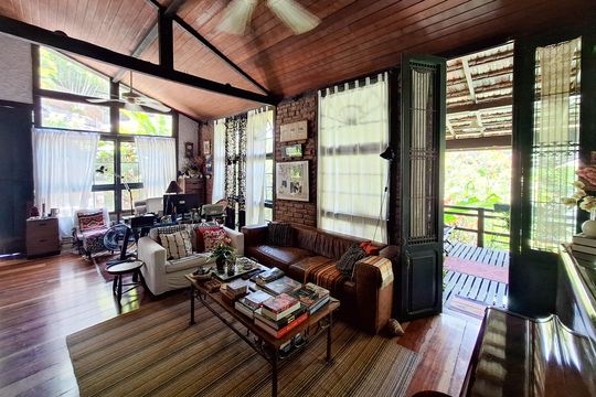 Casa à venda com 3 quartos, 220m² em Itaipu, Niterói