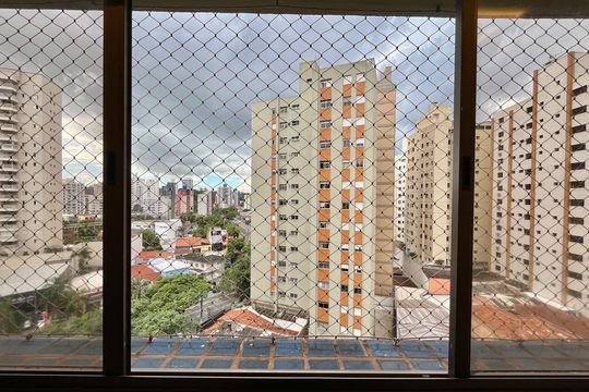 Vista da Sala de apartamento à venda com 3 quartos, 185m² em Cambuí, Campinas