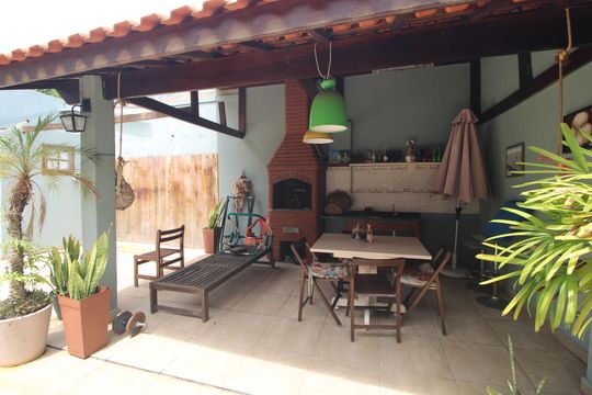 Churrasqueira de casa à venda com 3 quartos, 327m² em Jardim Itapura, São Paulo
