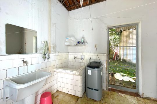 Área de Serviço de casa à venda com 6 quartos, 600m² em Lourdes, Belo Horizonte