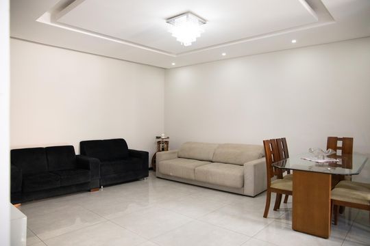 Apartamento para alugar com 3 quartos, 100m² em São João Batista, Belo Horizonte