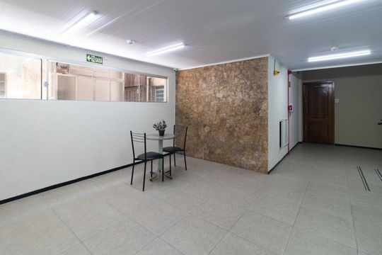 Hall social de apartamento à venda com 3 quartos, 103m² em Centro Histórico, Porto Alegre