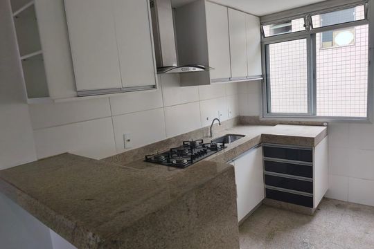 Apartamento à venda com 3 quartos, 160m² em Graça, Belo Horizonte