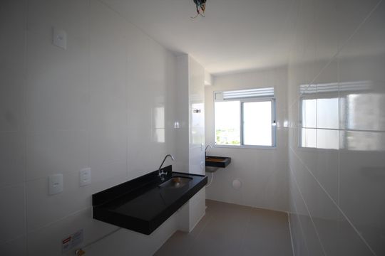 Cozinha de apartamento à venda com 2 quartos, 44m² em Humaitá, Porto Alegre