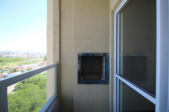 Sacada de apartamento à venda com 2 quartos, 44m² em Humaitá, Porto Alegre