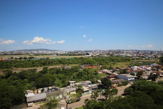 Vista da Sacada de apartamento à venda com 2 quartos, 44m² em Humaitá, Porto Alegre