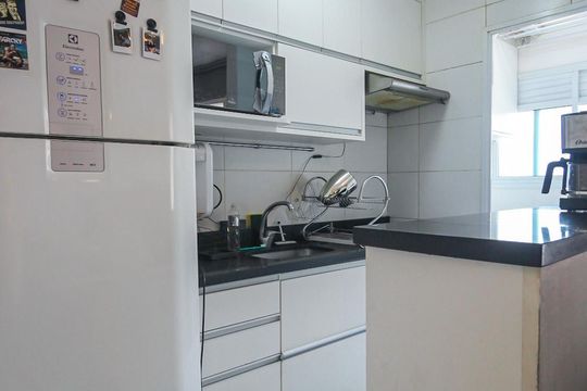 Cozinha de apartamento para alugar com 2 quartos, 56m² em Vila Andrade, São Paulo