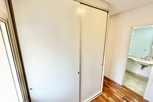 Closet da suíte 2 de apartamento para alugar com 2 quartos, 160m² em Parque Mandaqui, São Paulo