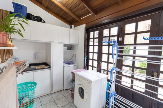 Área de Serviço de casa à venda com 2 quartos, 189m² em Hípica, Porto Alegre