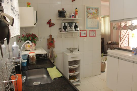 Cozinha de casa de condomínio para alugar com 3 quartos, 100m² em Macuco, Santos