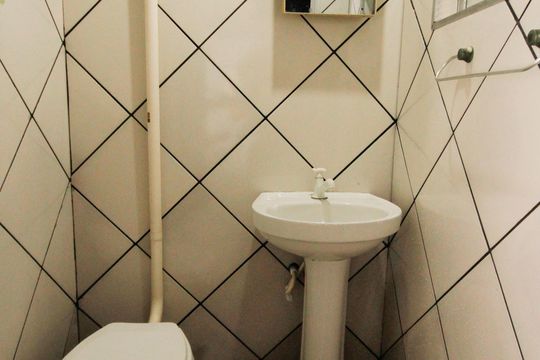 Banheiro Social de casa para alugar com 2 quartos, 166m² em Maracanã, Praia Grande