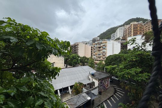 Varanda da sala - vista de apartamento à venda com 3 quartos, 130m² em Lagoa, Rio de Janeiro