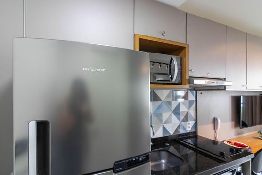 Cozinha de kitnet/studio para alugar com 1 quarto, 26m² em Indianópolis, São Paulo