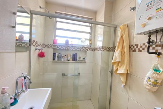 Banheiro de apartamento à venda com 3 quartos, 63m² em Lins de Vasconcelos, Rio de Janeiro