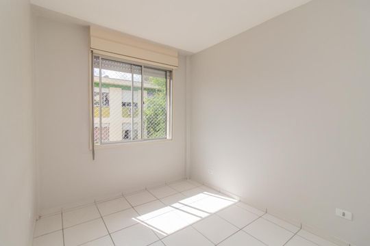 Quarto de apartamento à venda com 1 quarto, 42m² em Vila Nova, Porto Alegre
