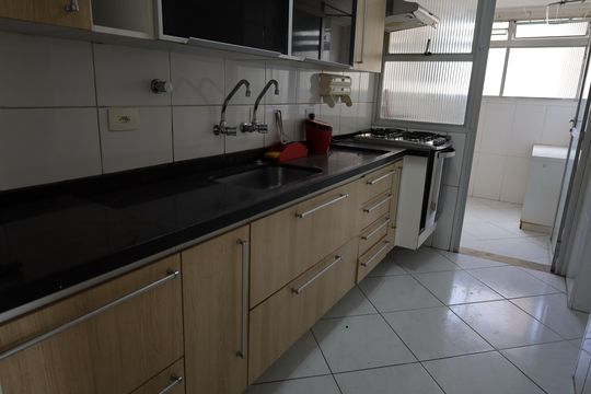 Apartamento para alugar com 3 quartos, 70m² em Vila Sofia, São Paulo