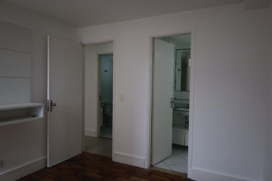 Apartamento para alugar com 3 quartos, 70m² em Vila Sofia, São Paulo
