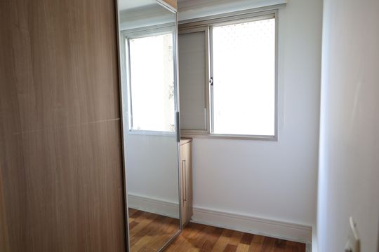 Apartamento para alugar com 3 quartos, 70m² em Vila Sofia, São Paulo