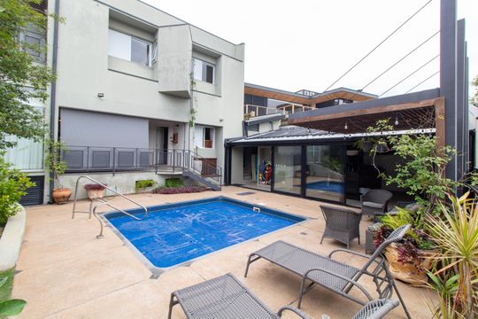 ÁREA EXTERNA  de casa de condomínio à venda com 4 quartos, 421m² em Jardim Botânico (sousas), Campinas