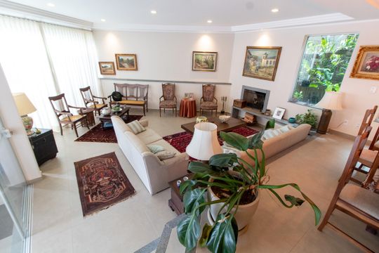 Casa de Condomínio à venda com 4 quartos, 421m² em Jardim Botânico (sousas), Campinas