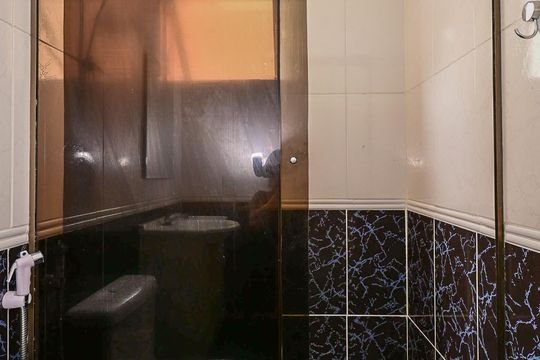 Banheiro de apartamento à venda com 2 quartos, 55m² em Chacara Nossa Senhora do Bom Conselho, São Paulo
