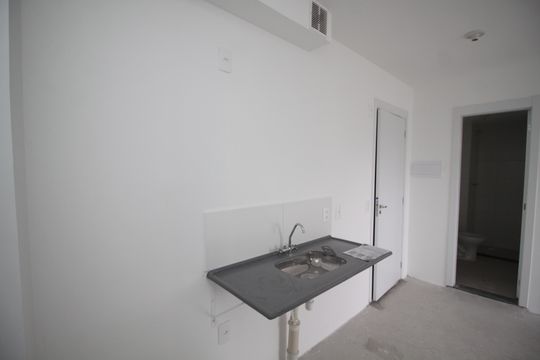 Cozinha de apartamento à venda com 2 quartos, 37m² em Vila Independencia, São Paulo