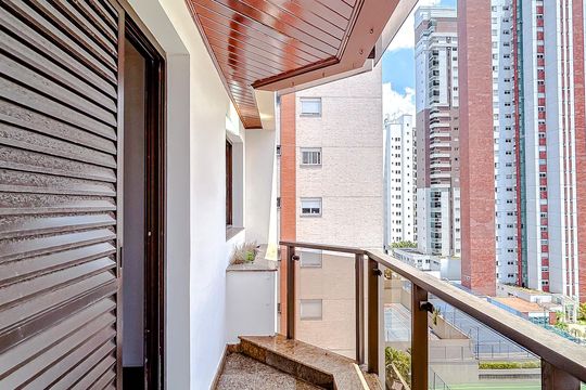 Varanda da Suíte 1 de apartamento para alugar com 4 quartos, 191m² em Tatuapé, São Paulo