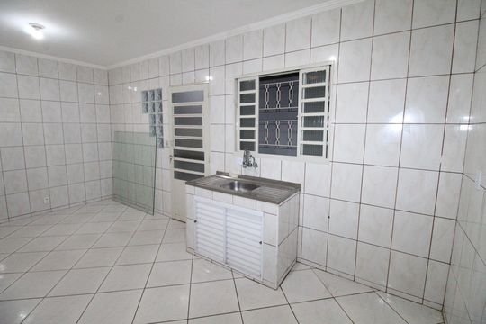 Cozinha de casa para alugar com 3 quartos, 289m² em Jardim Satélite, São José dos Campos