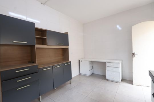 Cozinha de casa à venda com 3 quartos, 480m² em Vila Alpina, São Paulo