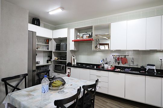 Casa à venda com 3 quartos, 145m² em Jardim Itu, Porto Alegre