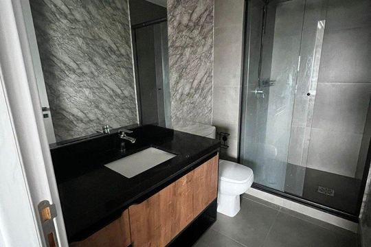Banheiro  de kitnet/studio para alugar com 1 quarto, 40m² em Teresópolis, Porto Alegre