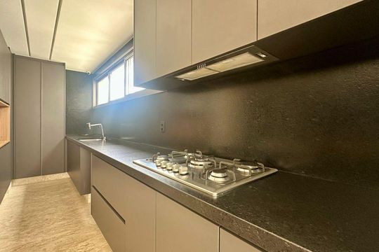 Cozinha de apartamento à venda com 2 quartos, 161m² em Funcionários, Belo Horizonte