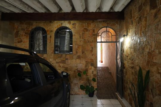 Garagem de casa à venda com 2 quartos, 120m² em Cidade Líder, São Paulo