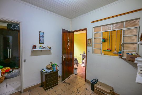 Sala Edícula  de casa à venda com 2 quartos, 150m² em Vila Santa Luzia, Taboão da Serra