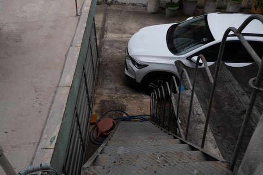 Escada para o quintal de casa para alugar com 2 quartos, 500m² em Cursino, São Paulo