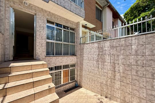 Garagem de casa à venda com 2 quartos, 120m² em Brooklin, São Paulo
