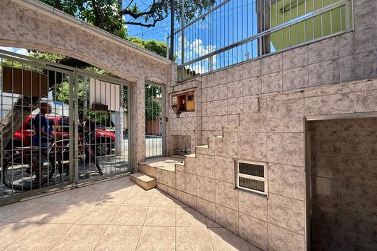 Garagem de casa à venda com 2 quartos, 120m² em Brooklin, São Paulo
