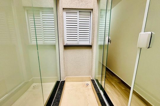 Casa à venda com 3 quartos, 108m² em Vila Ré, São Paulo
