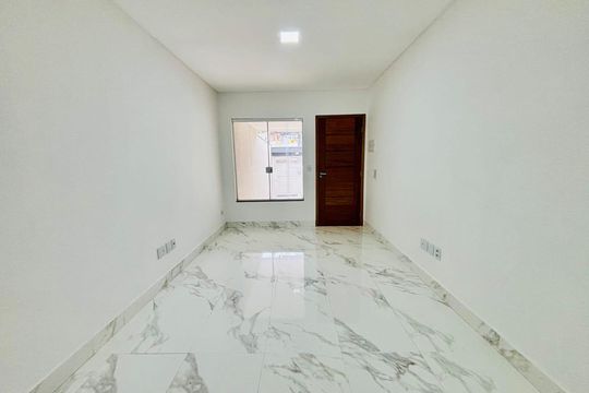 Casa à venda com 3 quartos, 108m² em Vila Ré, São Paulo