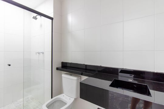 Banheiro de apartamento para alugar com 1 quarto, 43m² em Vila Rosalia, Guarulhos